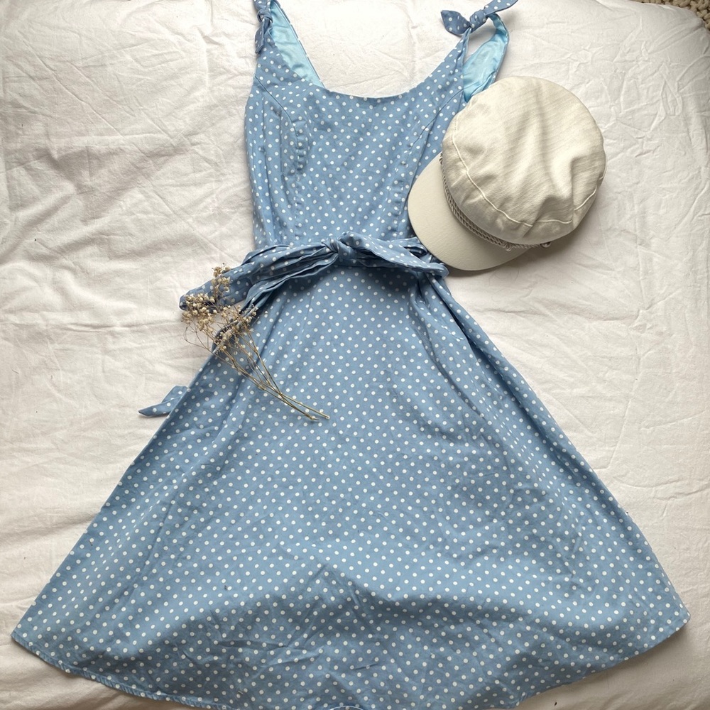 Circle skirt poka-dot picnic dress